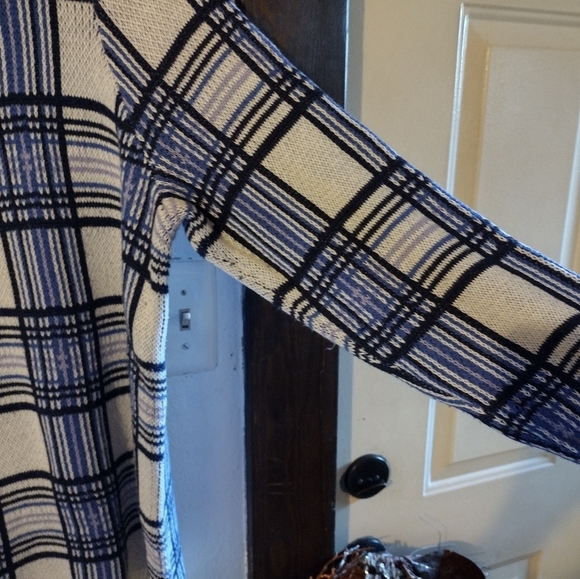 Knit sweater - Picture 5 of 7